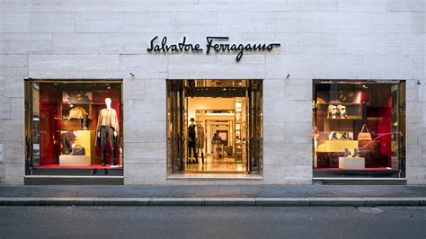 Ferragamo shop online